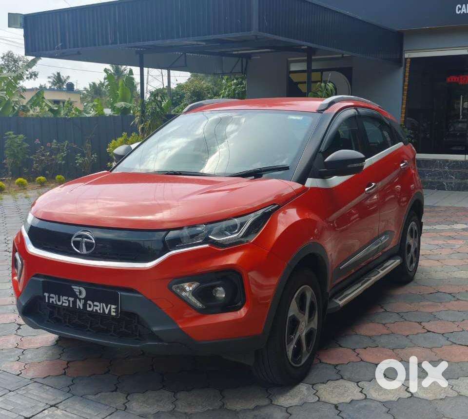 Tata Nexon 1.2 Revotron Xma Amt (s), 2020, Petrol