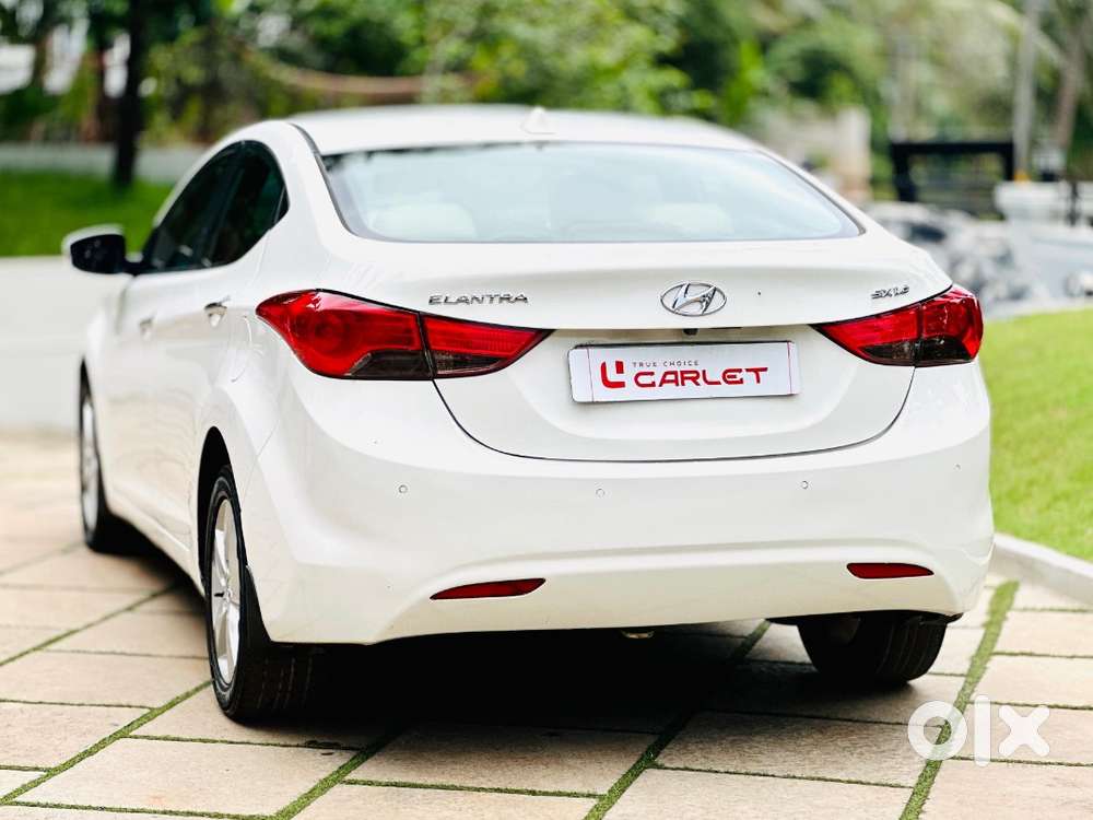 Hyundai Elantra 2913