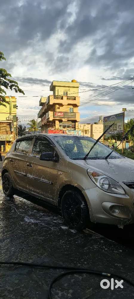 Hyundai I20 2011 Petrol 73300 Km Driven