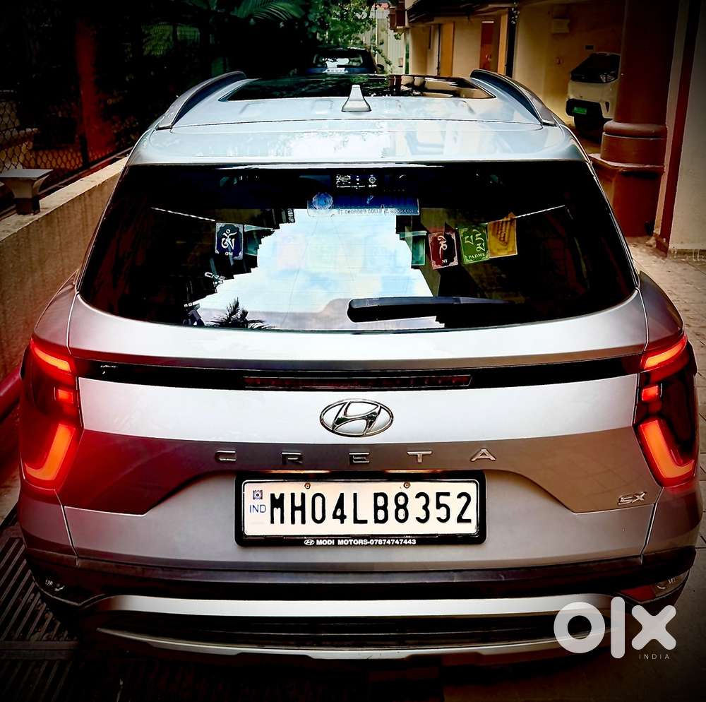 Creta Showroom Condition Female 20000 Kms Only