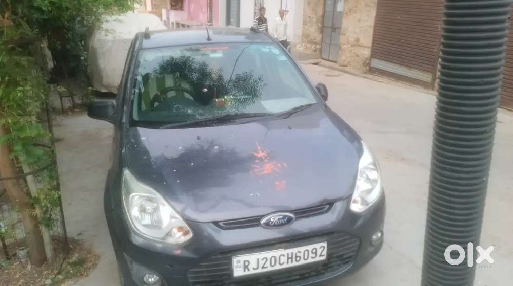 Ford Figo Petrol 2015 Edition