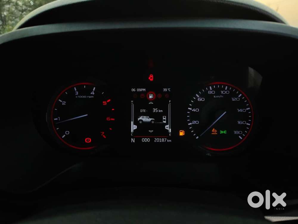 Mahindra Thar Roxx Mx3 Diesel Mt 2wd, 2025, Diesel