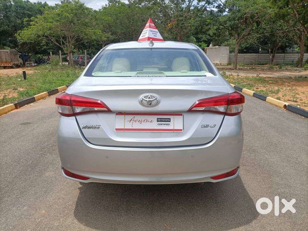 Toyota Yaris J Cvt, 2020, Petrol
