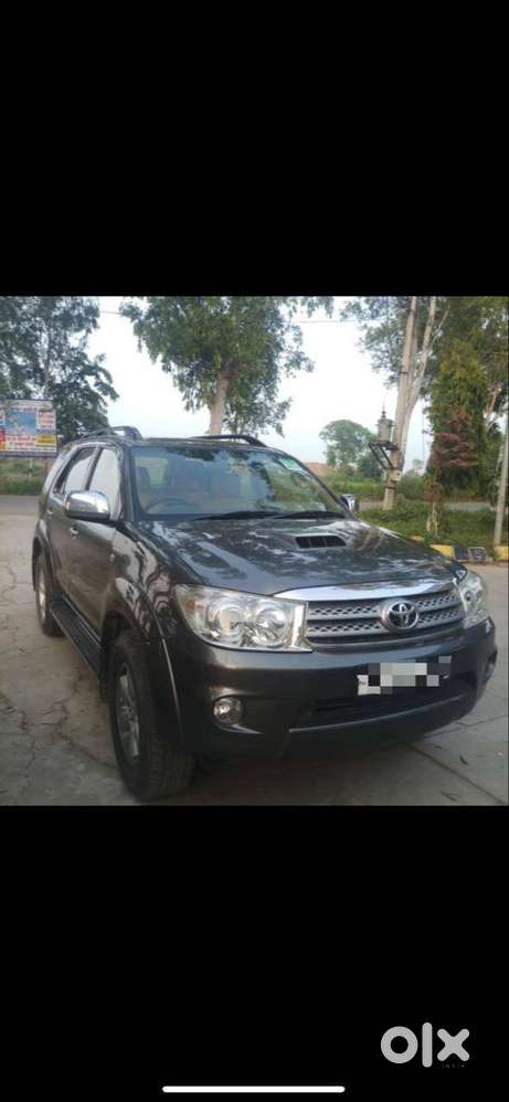 Toyota Fortuner 4x4 – Dec 2011  Strong & Reliable Suv