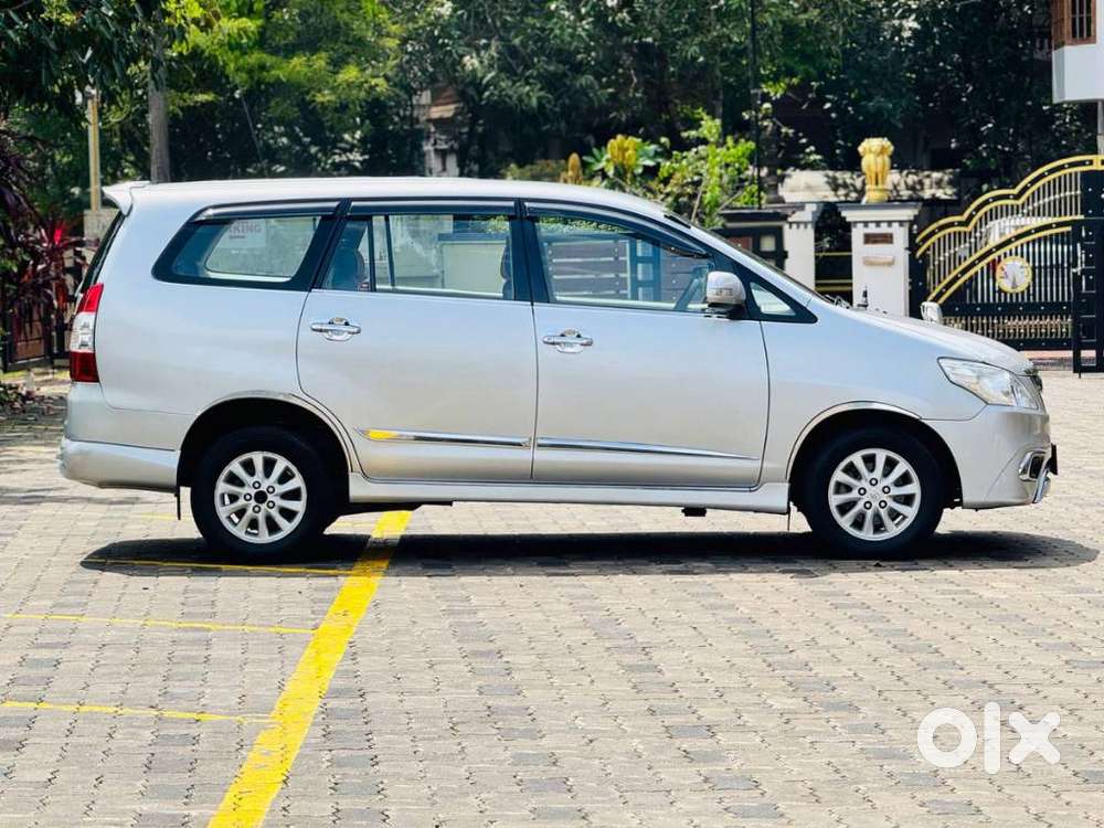 Toyota Innova 2.5 Vx 8 Str Bs-iii, 2013, Diesel