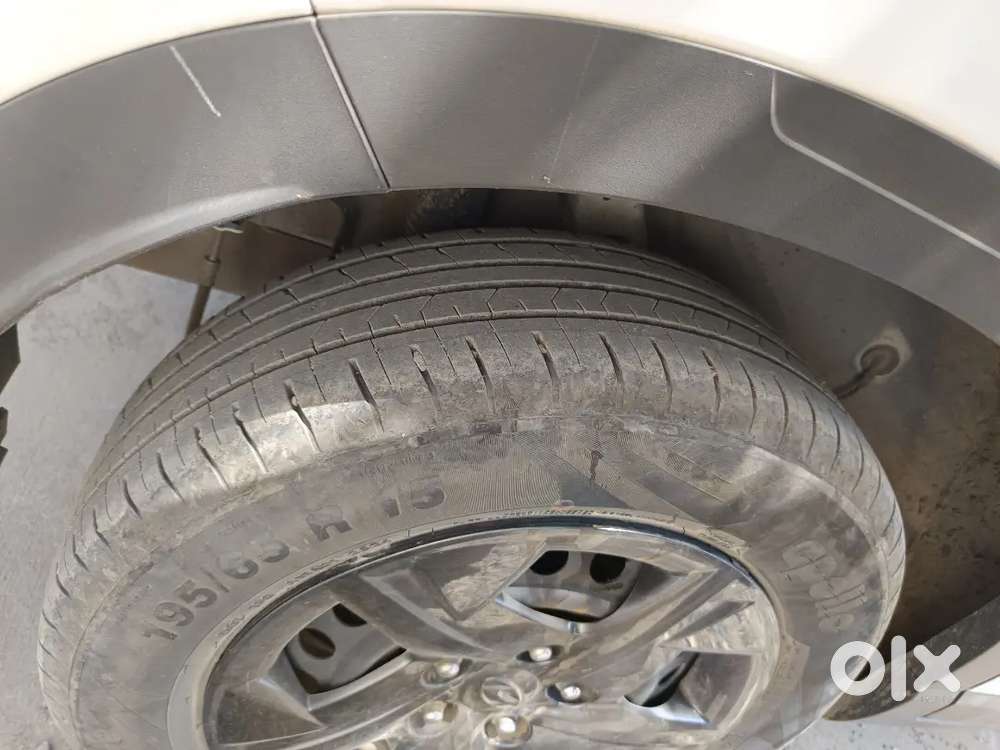 Hyundai Venue 2024 Petrol 10600 Km Driven