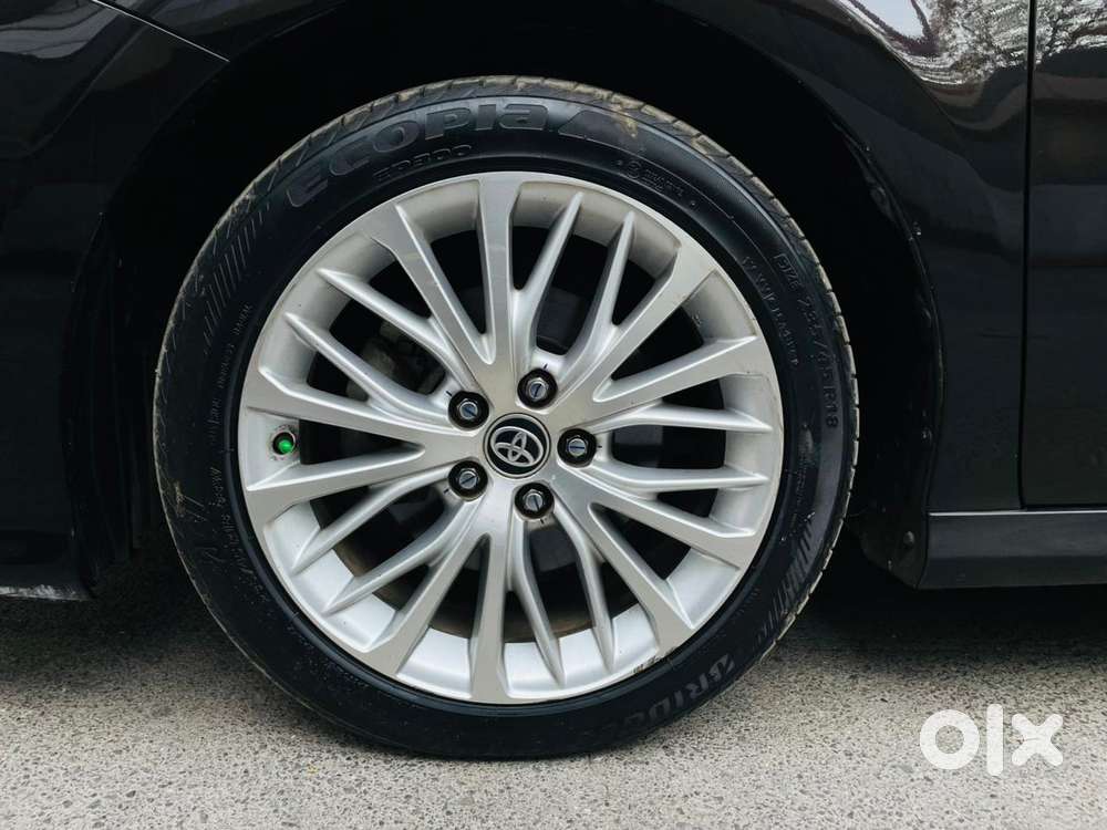 Toyota Camry Hybrid, 2020, Petrol