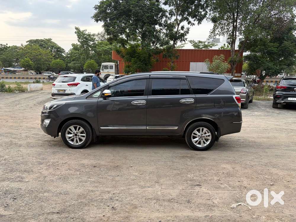 Toyota Innova Crysta Zx 2.4 Diesel 7 Seater, 2017, Diesel