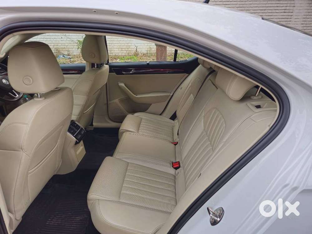 Skoda Superb 2.0 L&k Tsi At, 2020, Petrol