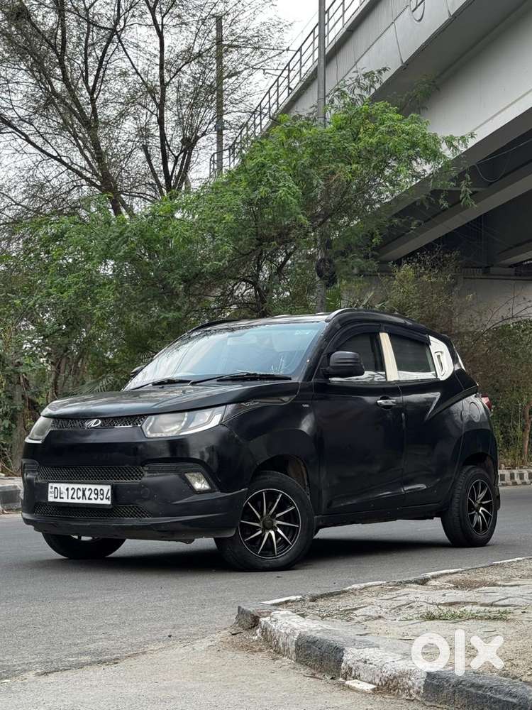 Mahindra Kuv 100 Mahindra-kuv-100-d75-k2, 2016, Petrol