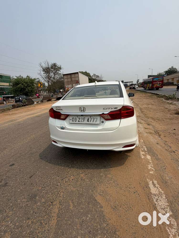 Honda City V At Sunroof I-vtec, 2016, Diesel