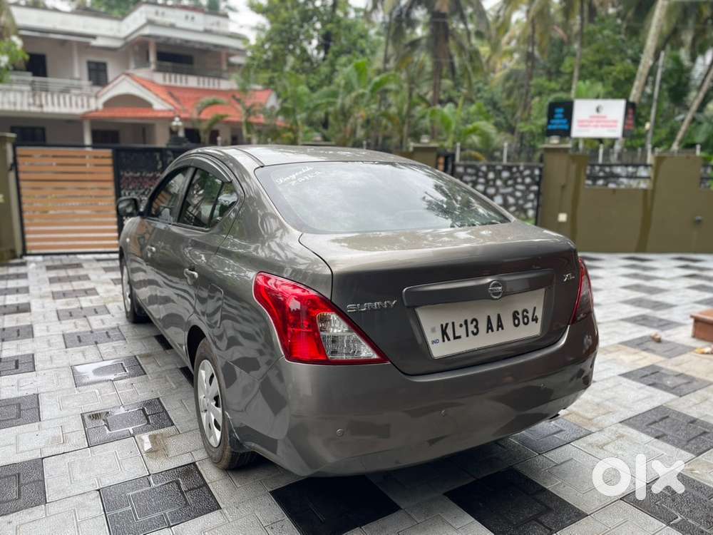 Nissan Sunny Petrol 2013