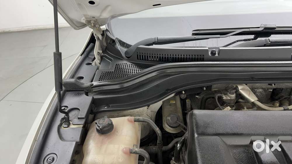 Mahindra Xuv700 2.2 Ax 7 Diesel At Luxury Pack Str, 2022, Diesel