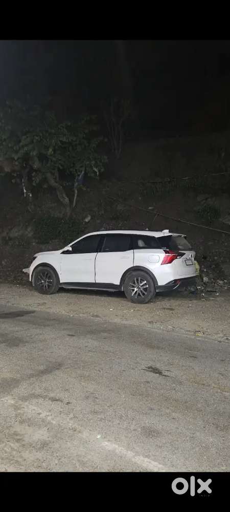 Mahindra Xuv700 2.0 Petrol 2024