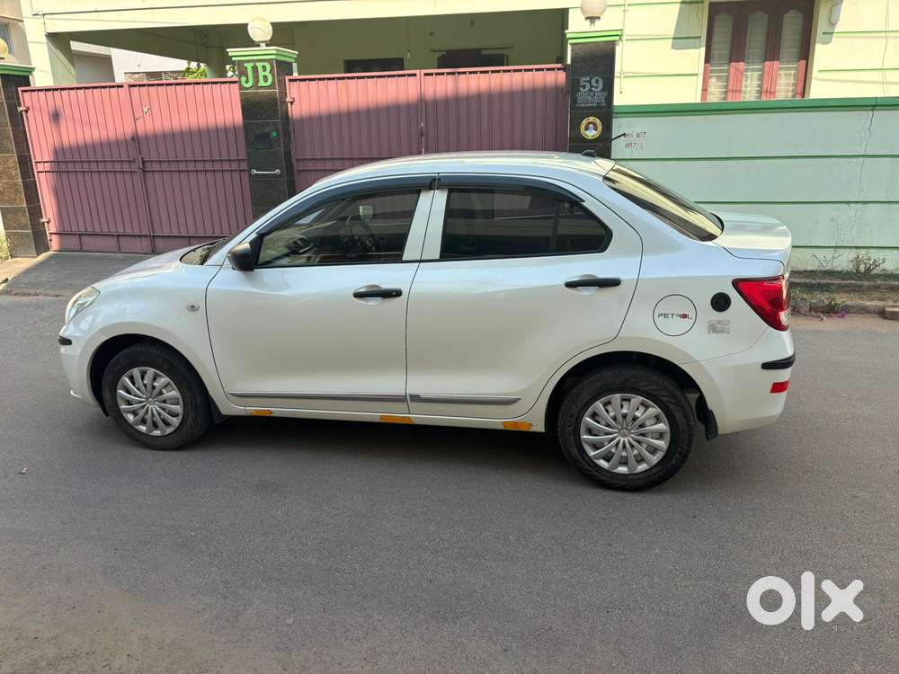 Maruti Suzuki Dzire 1.2 Vxi Cng, 2024, Cng & Hybrids