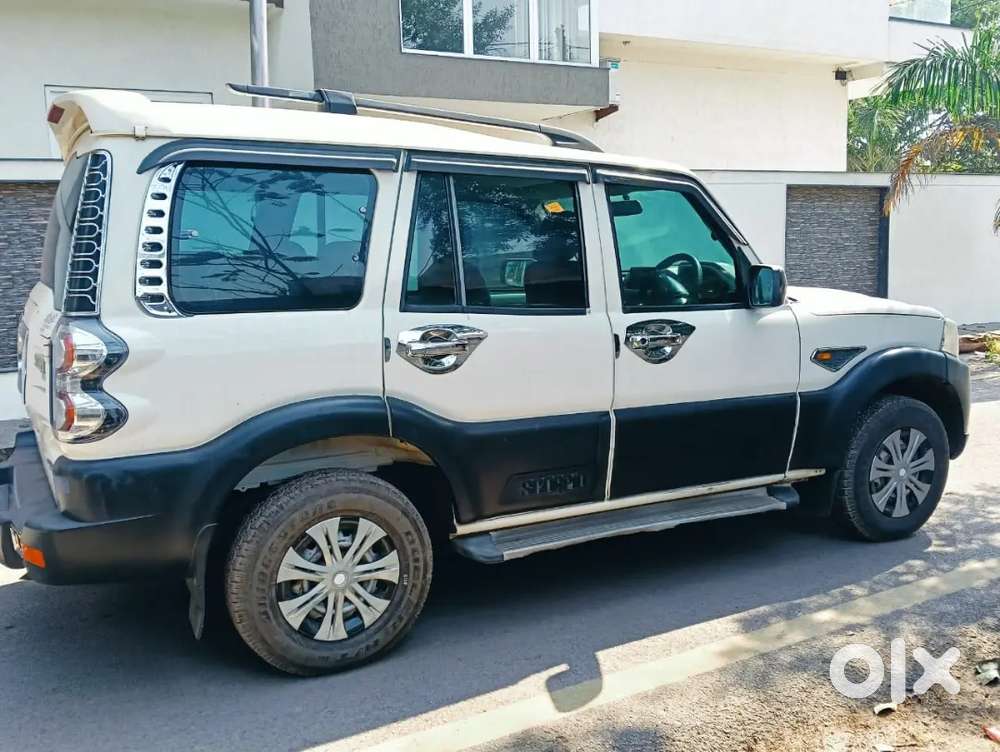 Mahindra Scorpio 2017 Diesel 101130 Km Driven,