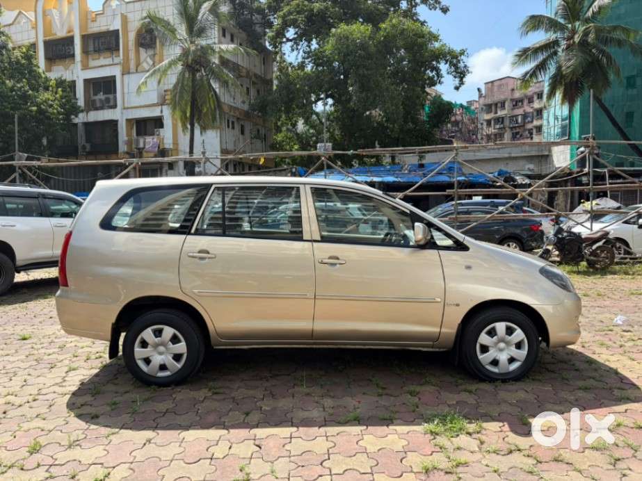 Toyota Innova 2.5 G (diesel) 8 Seater Bs Iv, 2009, Diesel