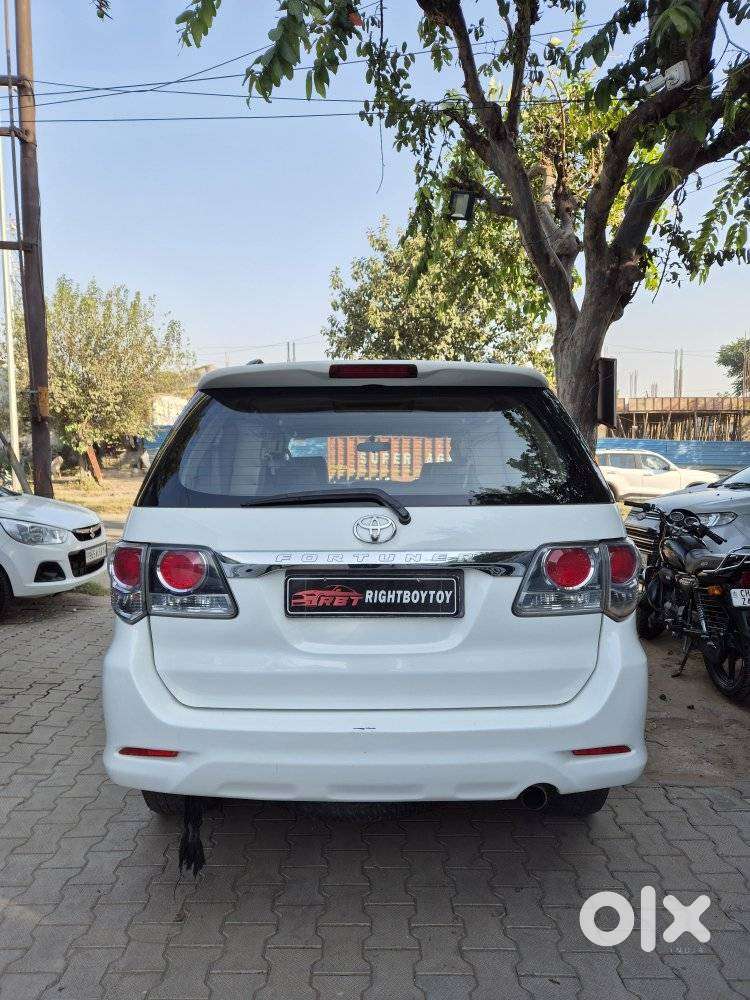 Toyota Fortuner 3.0 4x2 Automatic, 2013, Diesel