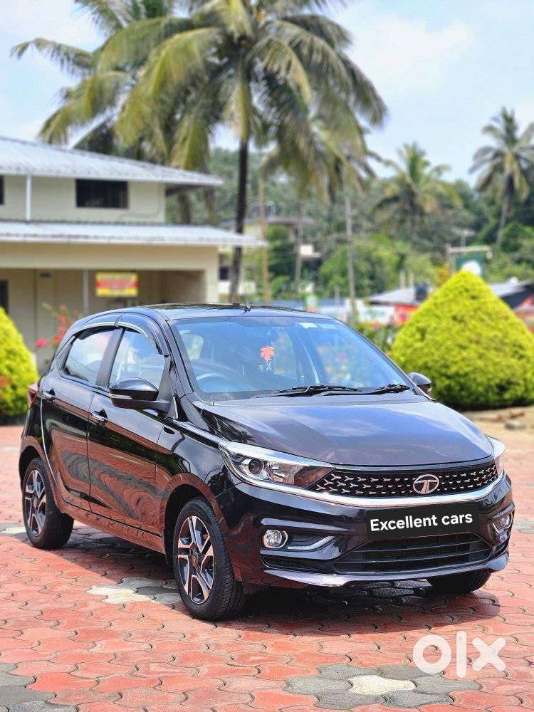 Tata Tiago 1.05 Revotorq Xz Plus Dualtone, 2023, Petrol