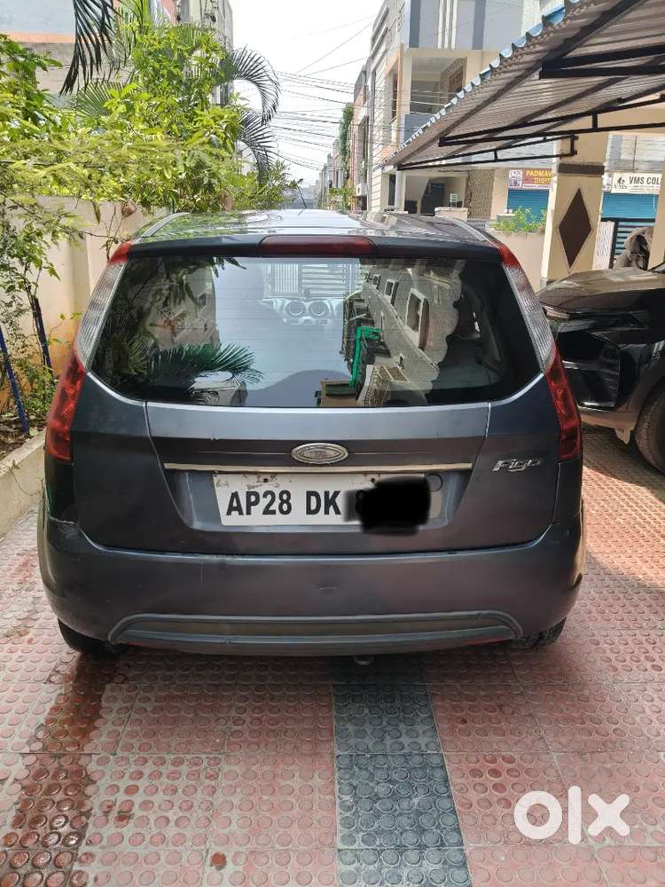 Ford Figo Zxi 2011 Model