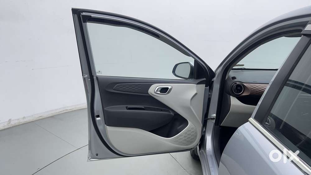 Hyundai Aura 1.2 Sx Cng, 2023, Cng & Hybrids