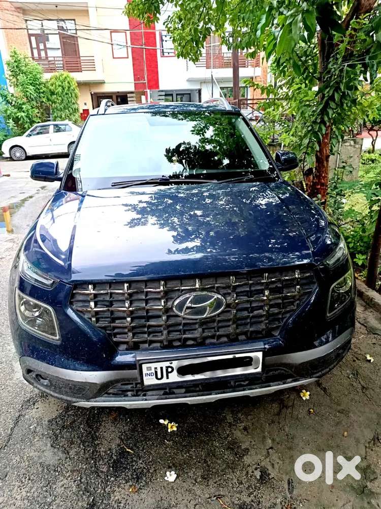 Hyundai Venue 2022 Diesel Engine All Original First Owner Sunroof