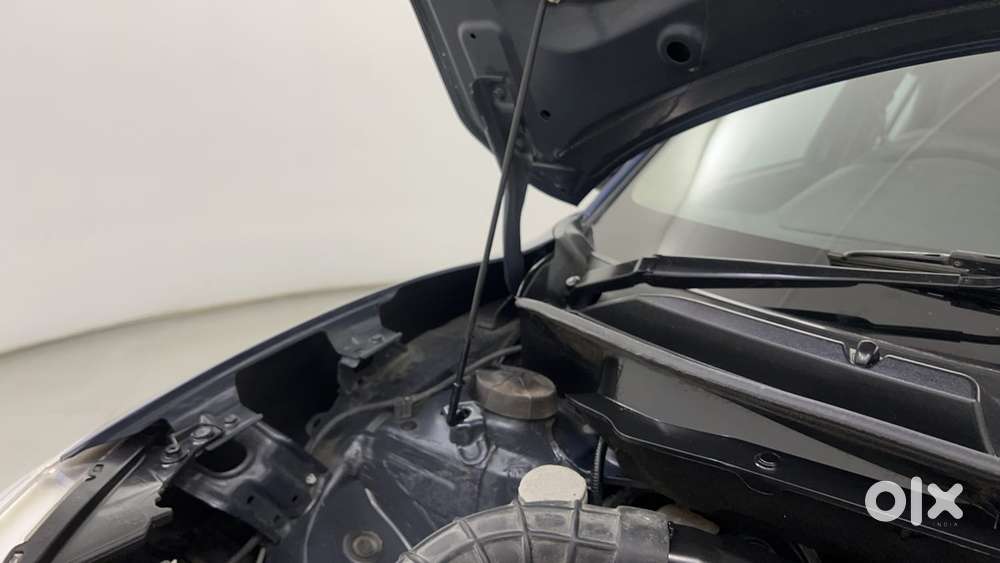 Maruti Suzuki Dzire 1.2 Vxi, 2023, Petrol