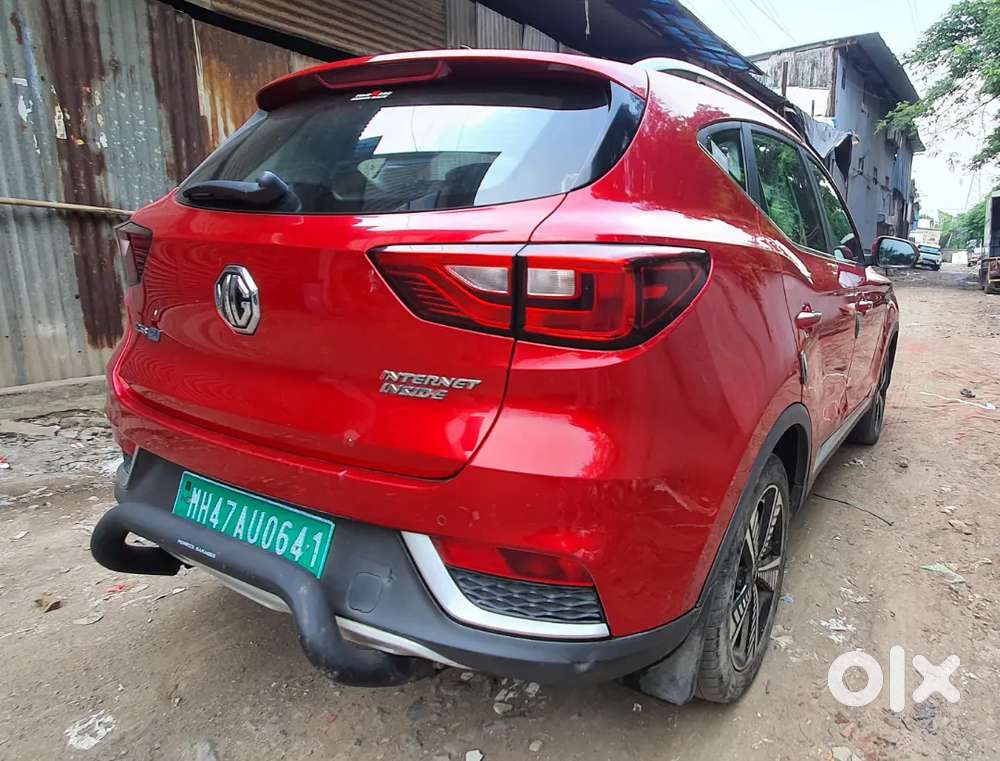 Mg Zs Ev Top  Variant