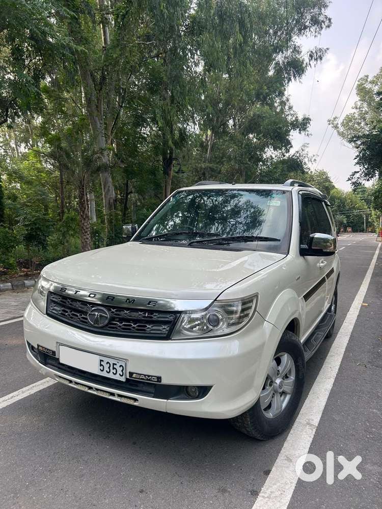Tata Safari Storme, 2015