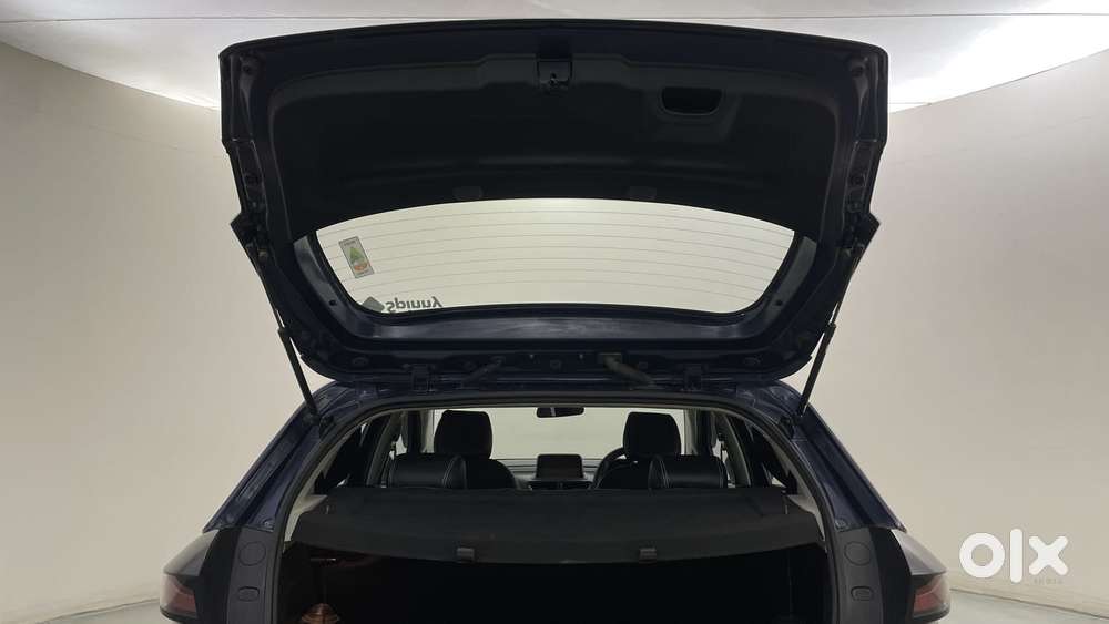 Tata Altroz 1.2 Xz Plus Petrol, 2022, Petrol