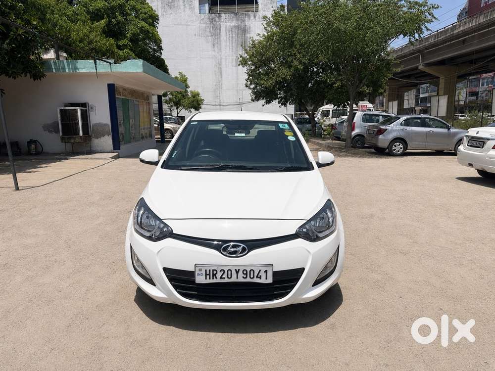 Hyundai I20 Sportz Opt 2012 Petrol