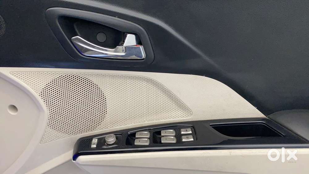 Mahindra Xuv300 W8 Amt Optional Diesel, 2021, Diesel