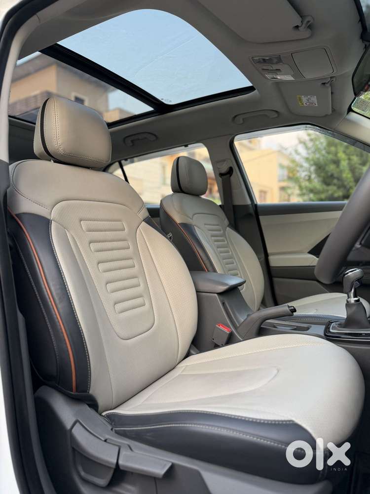 Hyundai Creta Sx Petrol Mt, 2025, Petrol