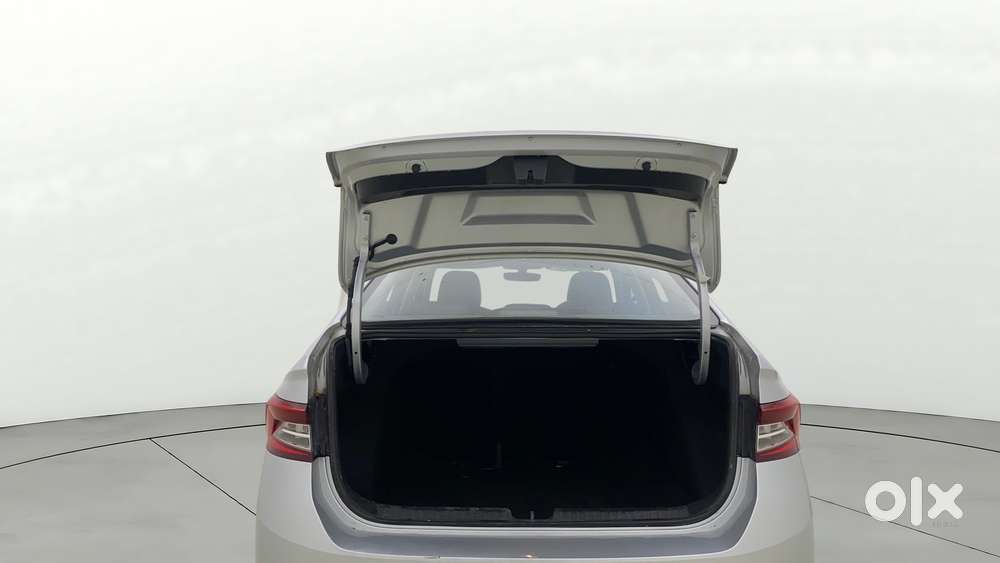 Skoda Slavia 1.5 Tsi Style Dsg, 2022, Petrol