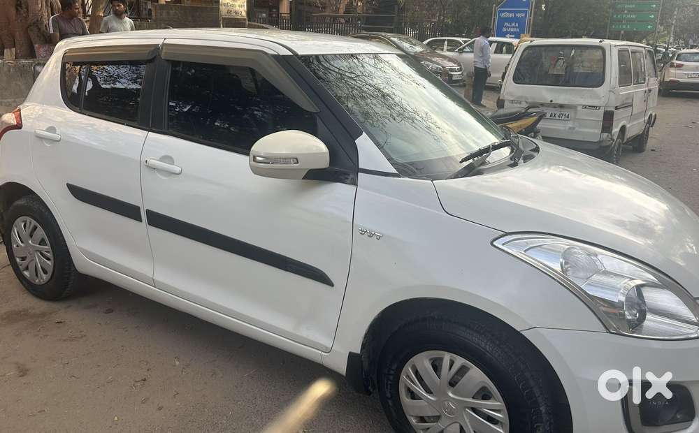 Maruti Suzuki Swift Vxi Cng, 2016, Cng & Hybrids