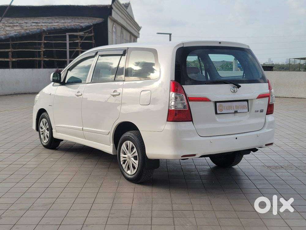 Toyota Innova 2.5 G (diesel) 8 Seater Bs Iv, 2015, Diesel