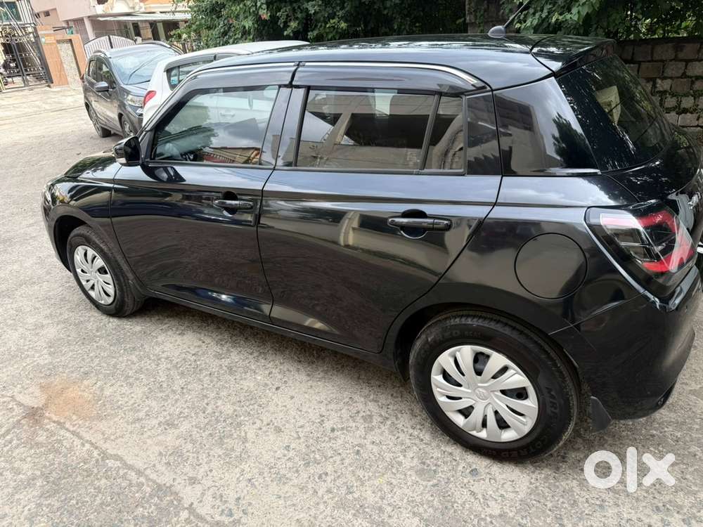 Maruti Suzuki Swift Petrol 2025