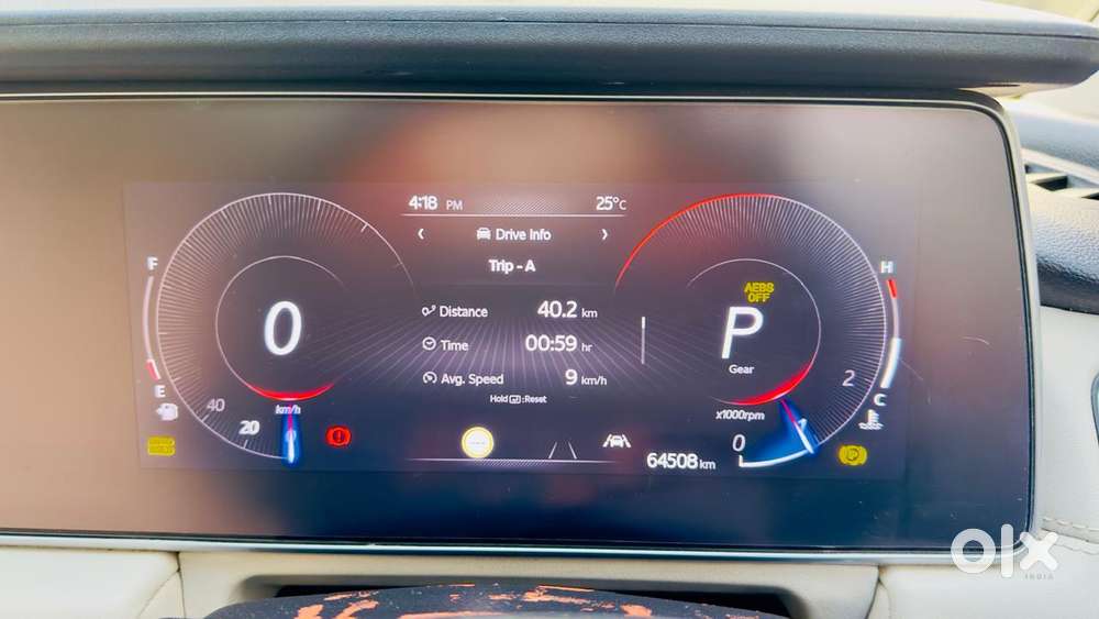 Mahindra Xuv700 2.2 Ax 7 Diesel At Luxury Pack Str Awd, 2022, Diesel