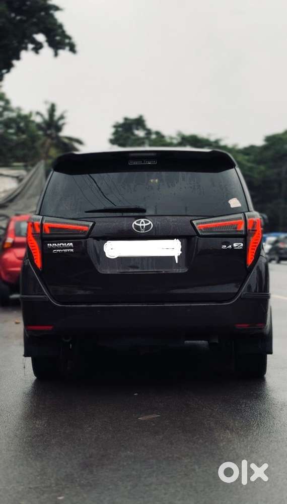 Toyota Innova Crysta 2017