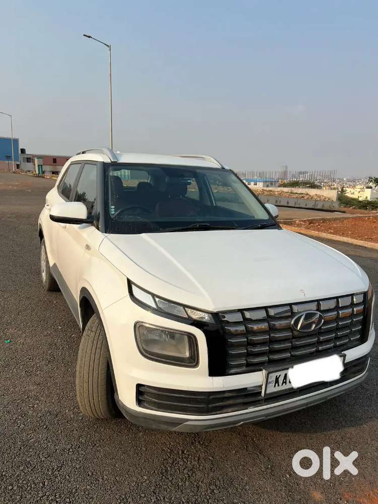 Single Owner Venue S 1.2 Petrol Well Maintained Smooth Condition
