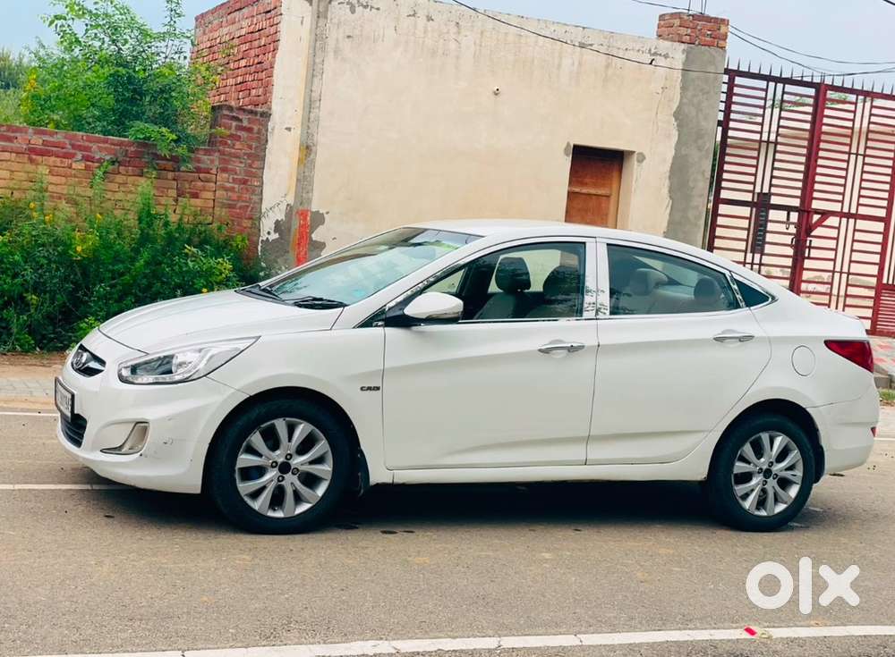 Hyundai Fluidic Verna 2014 Diesel Manual