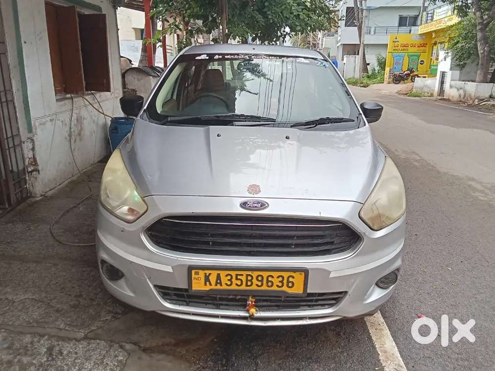 Ford Aspire Titanium Blu 2017