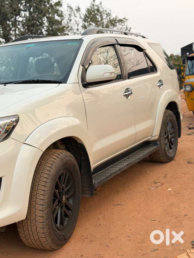 Toyota Fortuner Diesel 2013