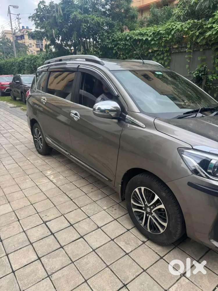 Maruti Suzuki Ertiga Zxi(o)petrol/cng 2024