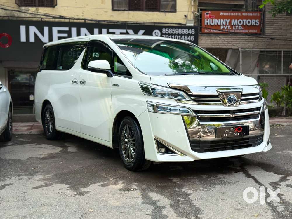 Toyota Vellfire Vip – Executive Lounge, 2021, Petrol