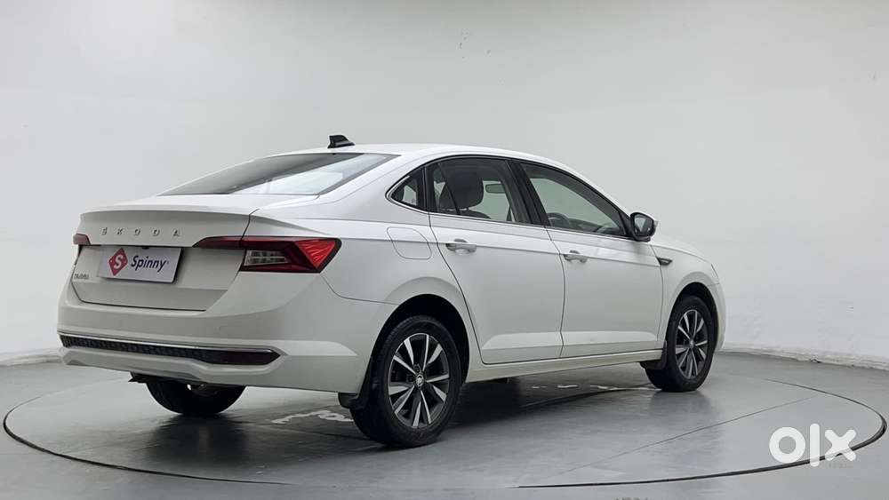 Skoda Slavia Style 1.0l Tsi Mt, 2022, Petrol