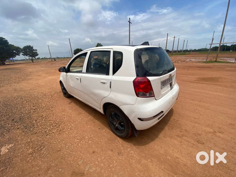 Chevrolet Aveo 2012 Petrol 68000 Km Driven