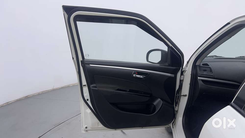 Maruti Suzuki Swift Vvt Vxi, 2015, Petrol