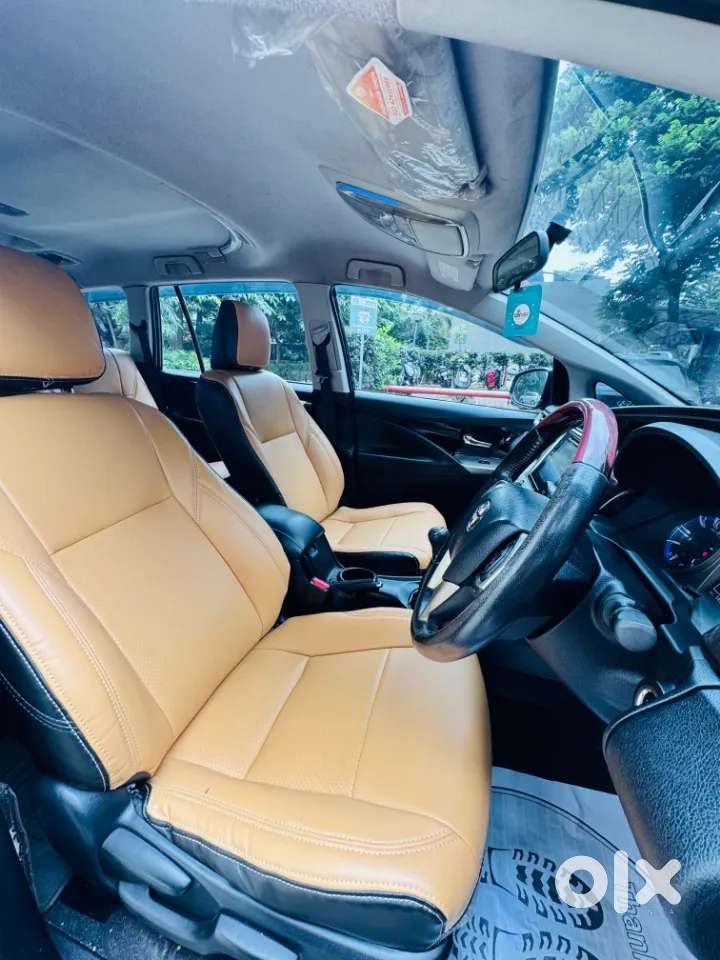 Toyota Innova Crysta 2.4 V 7 Str, 2016, Diesel