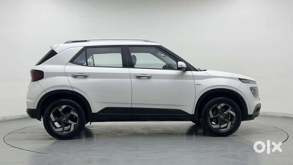Hyundai Venue 1.0 Sx (o) Turbo Dct, 2022, Petrol